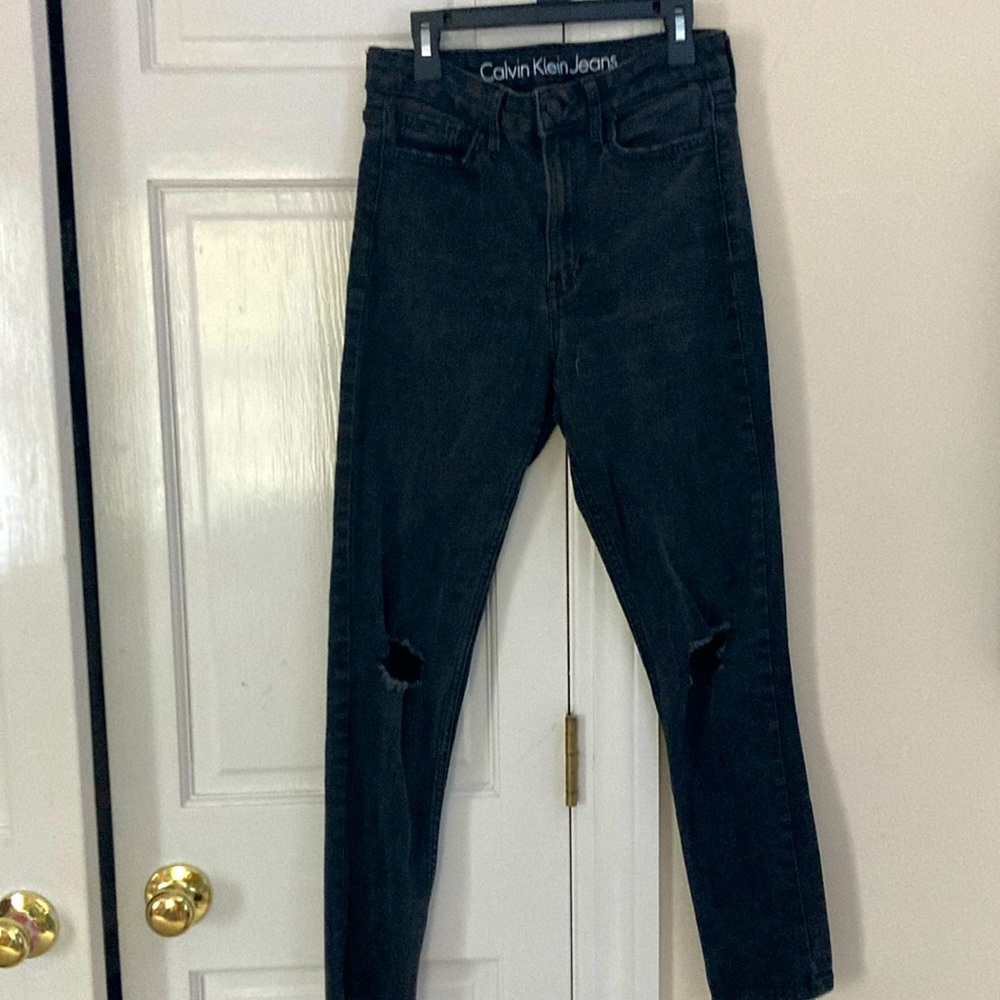 Calvin Klein women’s size 6 black denim jeans